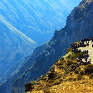 TOUR DE TREKKING AL CAÑÓN DEL COLCA DE 3 DÍAS Y 2 NOCHES
